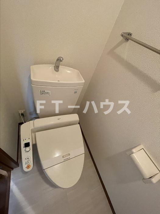 ドルチェ Ａ・Ｂのトイレ|温水洗浄便座