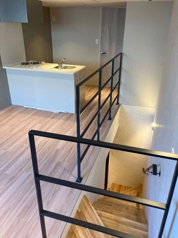 LEGALAND桜新町の内装