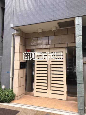 ライジングプレイス浅草のエントランス