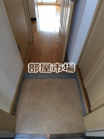ライジングプレイス浅草の玄関