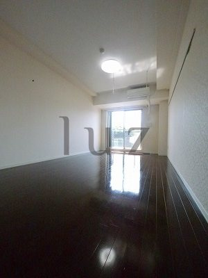ヴィコロ横濱反町の居間・リビング