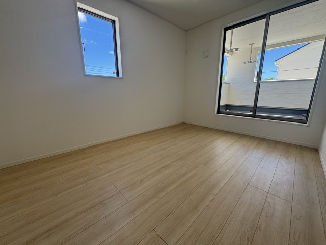 南城市玉城愛地　第1（全5棟）4号棟の洋室|4号棟　洋室6.5帖＋CL付き♪