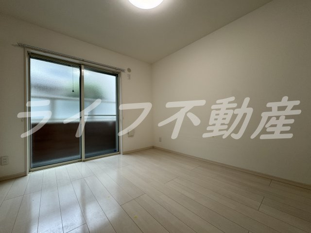 グランコートの内装|明るい色調の室内です