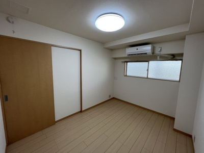 【居間・リビング】 | 月村マンションNo32 | ゆったり過ごせる居間です