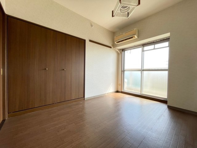 【寝室】