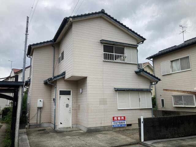 高知市南久万の中古一戸建