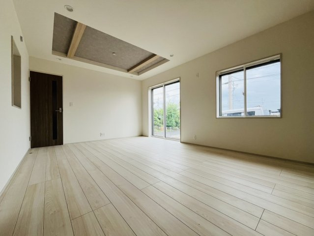 知多市寺本新町2丁目178番2『仲介手数料無料』新築一戸建て・建売の居間・リビング