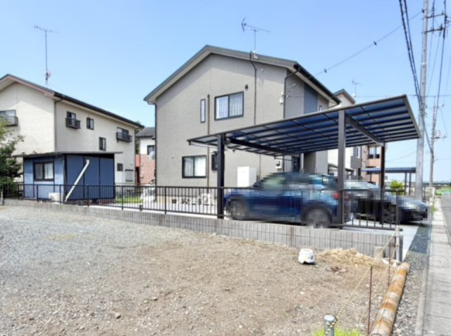 【中古戸建】邑楽郡大泉町大字寄木戸の外観|■外観｜庭付き一戸建てならお子様やペットが走り回っても大丈夫！伸び伸びと遊び、過ごすことができます♪