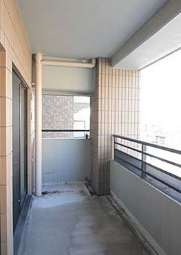 本駒込Kマンションのバルコニー|広々としたバルコニーです