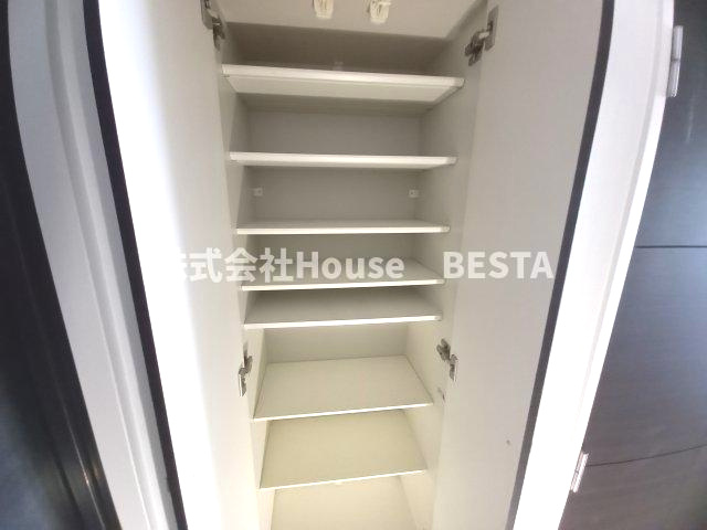 カシータ神戸元町JPの収納