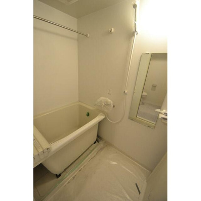 【浴室】 | ヴィラージュ高円寺 | 浴室乾燥機付きバス。