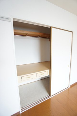 【収納】 | カーサみつわ台 F | ※同物件・反転タイプの写真です。