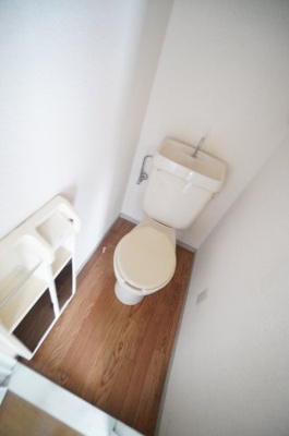 【トイレ】 | カーサみつわ台 F | ※同物件・反転タイプの写真です。