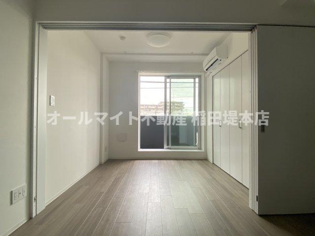 川崎市多摩区宿河原６丁目の賃貸マンションの居間・リビング