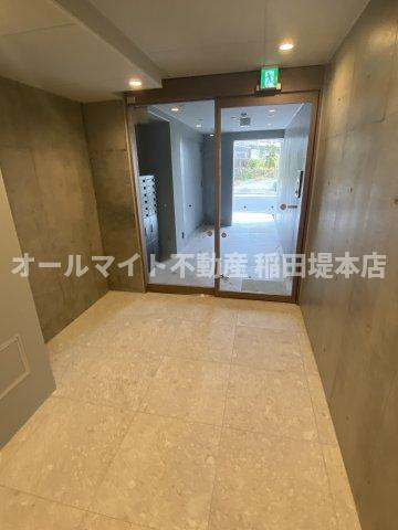 川崎市多摩区宿河原６丁目の賃貸マンションのロビー