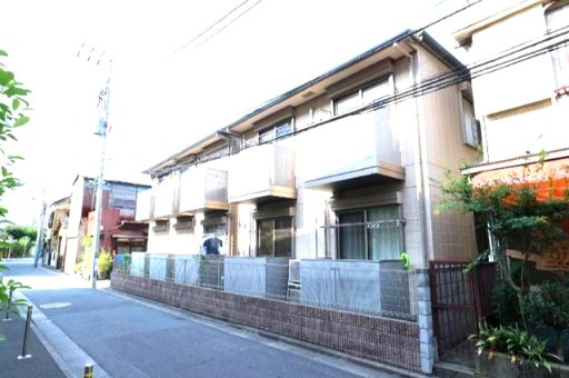足立区西新井６丁目のアパートの外観
