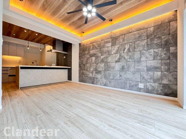 トーア千住マンションの居間・リビング|ドキドキの新生活も、安心してスタート。ぴったりの住まいを見つけませんか？クランディアが一緒に住まい選びをサポートします‼　まずは、お気軽にお問合せください　＃クランディア