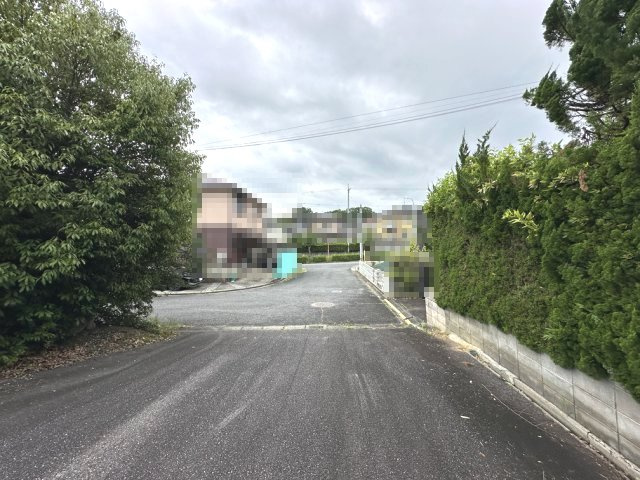 奈良県五條市田園一丁目の前面道路含む現地写真