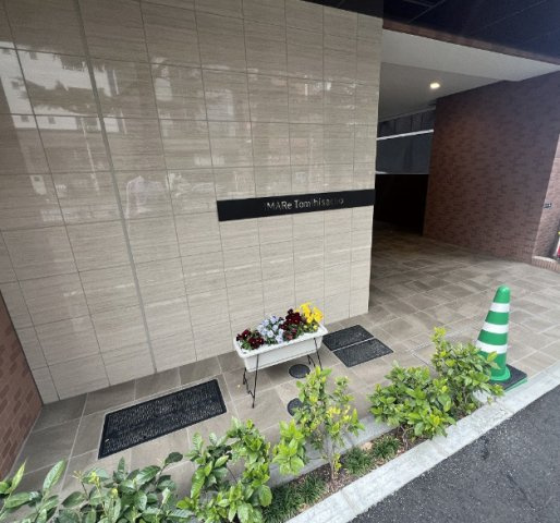 イマーレ富久町のエントランス