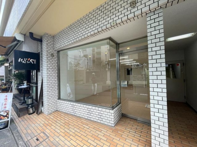 千代田区九段南４丁目の店舗一部