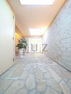 エルドシック横濱のエントランス