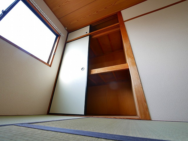 ナラコック三条ハイツの収納|小物を収納するのに便利です