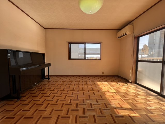 小山市大字羽川　中古注文住宅、小金井駅まで歩いて10分♪の洋室
