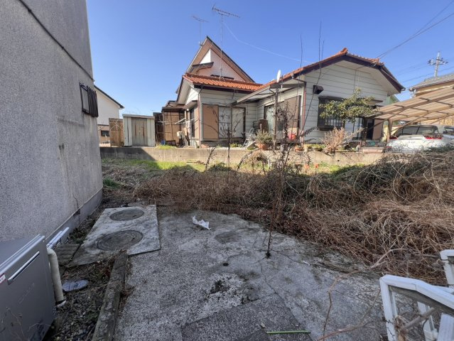小山市大字羽川　中古注文住宅、小金井駅まで歩いて10分♪の駐車場