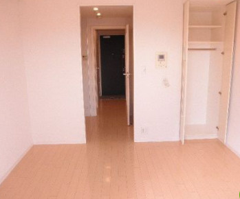 レジディア三軒茶屋の居間・リビング
