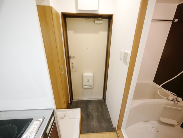 川崎市多摩区登戸の賃貸マンションの玄関|別部屋参考
