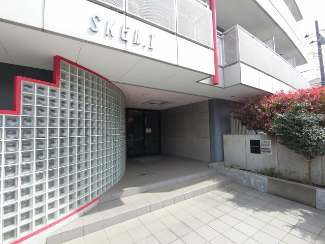 ＳＫビルのエントランス
