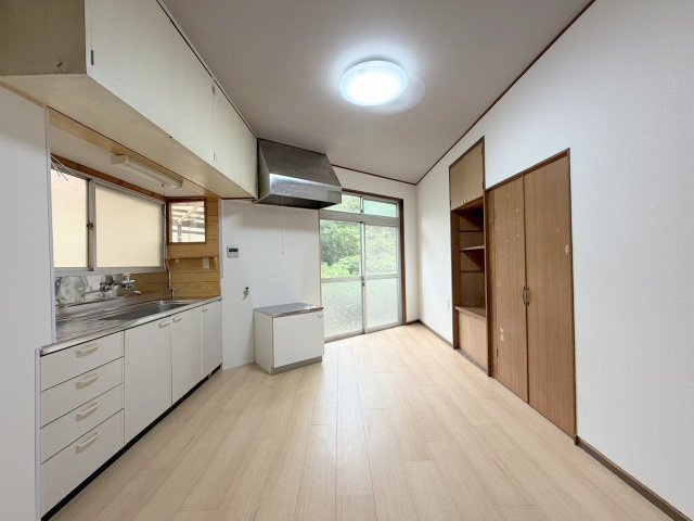廿日市市八坂２丁目の一戸建ての居間・リビング