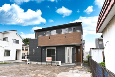 【外観】 | 太田市大原町　中古住宅 | 広いお庭でBBQやガーデニング、ドッグランなど夢が広がりますね♪