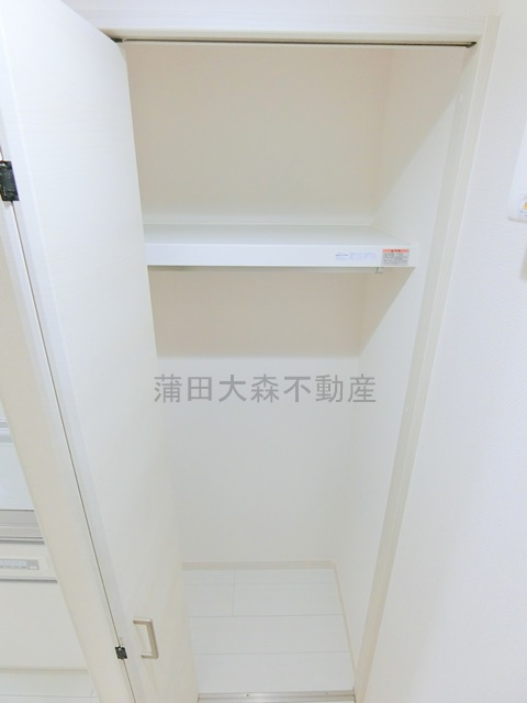プライムガーデン池上WESTの設備|キッチン横設備