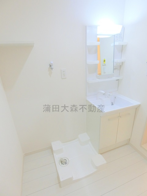プライムガーデン池上WESTの洗面所|洗面脱衣所　独立洗面台　洗濯機置き場