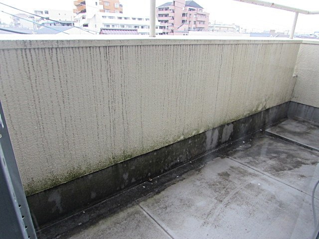 曽根南ハイツのバルコニー