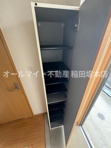 川崎市多摩区中野島２丁目のアパートの収納