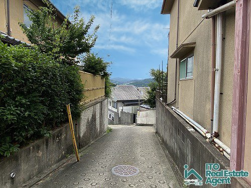 大宮玄琢北町 中古戸建の前面道路含む現地写真