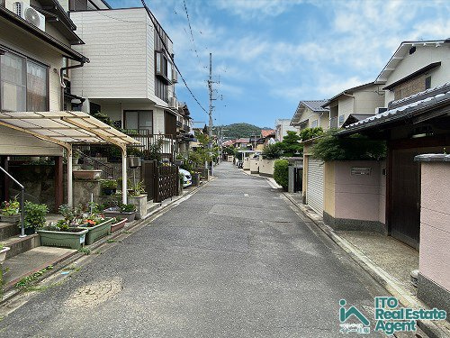 大宮玄琢北町 中古戸建の前面道路含む現地写真