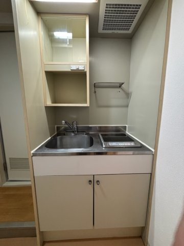 横浜市中区山下町の賃貸マンションのキッチン