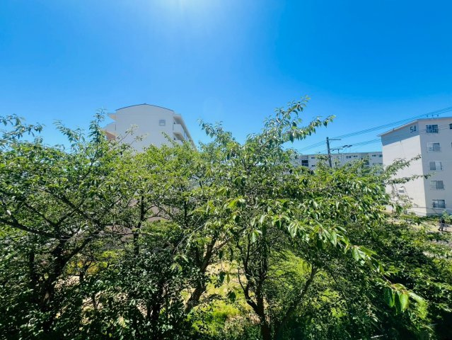 神陵台厚生年金住宅5号棟の展望