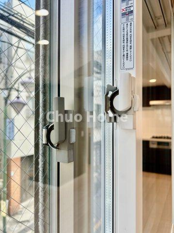 アーバンキャッスル江戸川駅前の内装|二重サッシにつきまして防音性良好です