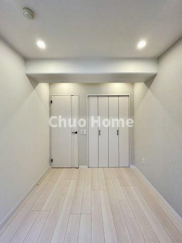 アーバンキャッスル江戸川駅前の子供部屋|【子供部屋】お子様を持つ家庭の約6割が「家族や子どものため」に購入を希望。入学後の転校を避け、広い空間でのびのび育てたいなどの親心が、家探しのきっかけになっているようです。