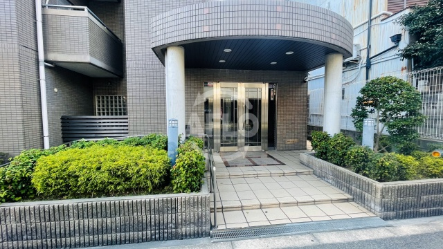 カステッロはなふさ長居　長居小学校のエントランス|カステッロはなふさ長居　エントランス