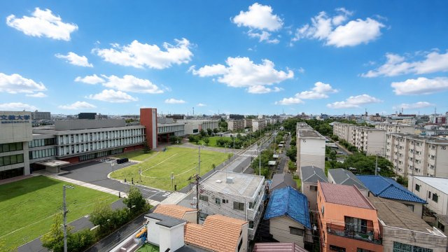 グリーンパーク花畑Ⅱルヴァンの展望|遠くまで見渡せるパノラマビューが魅力。毎日帰るのが楽しみになる住まいです。