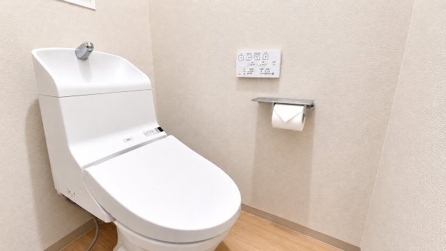グリーンパーク花畑Ⅱルヴァンのトイレ|シンプルで清潔感あるデザインが、心地よい空間を演出します。