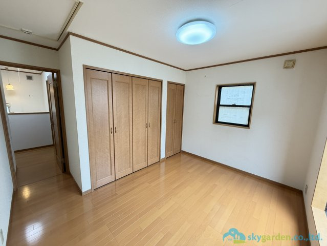 厚木市栄町2丁目　中古戸建　の寝室