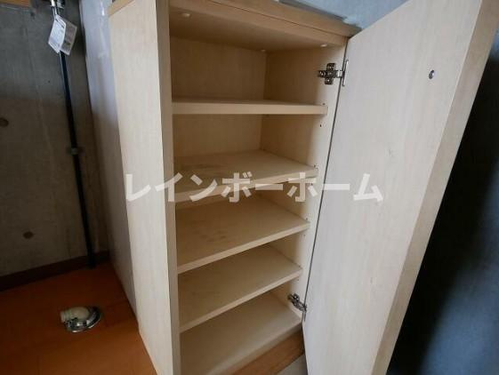 カノレーマ赤塚の玄関