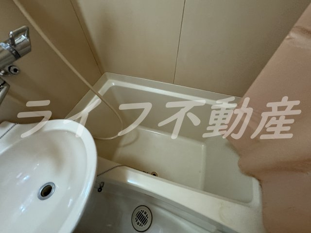 コンフォートハイツ岩崎の浴室|きれいなお風呂です