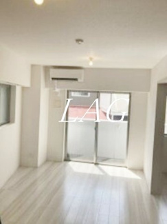 【居間・リビング】 | プレセダンヒルズ向島East | 洋室のお部屋です。